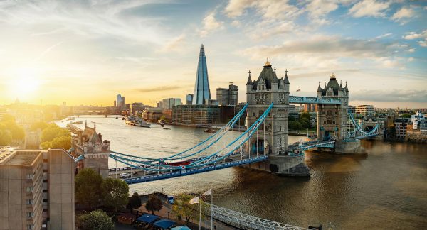 پوستر دیواری اتاق جلسات طرح برج لندن